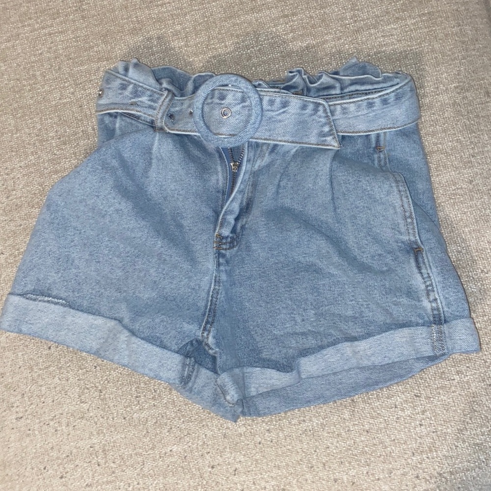 FOREVER 21 SHORTS